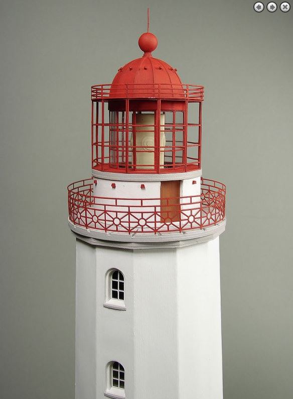Leuchtturm Dornbusch Laser Kartonbausatz