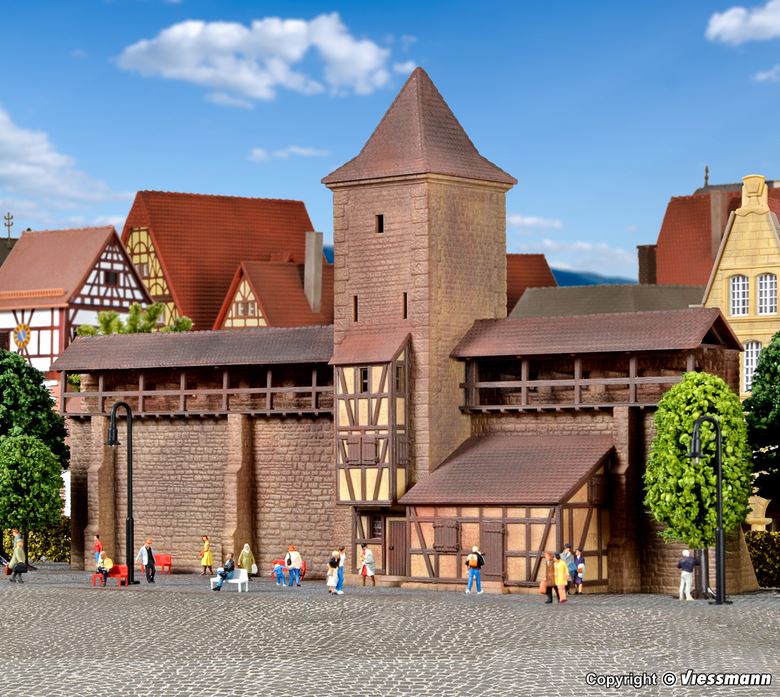 N-Wehrturm mit Mauer in Rothenburg
