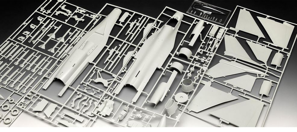 1:32-F-16 Falcon 50th Anniversary