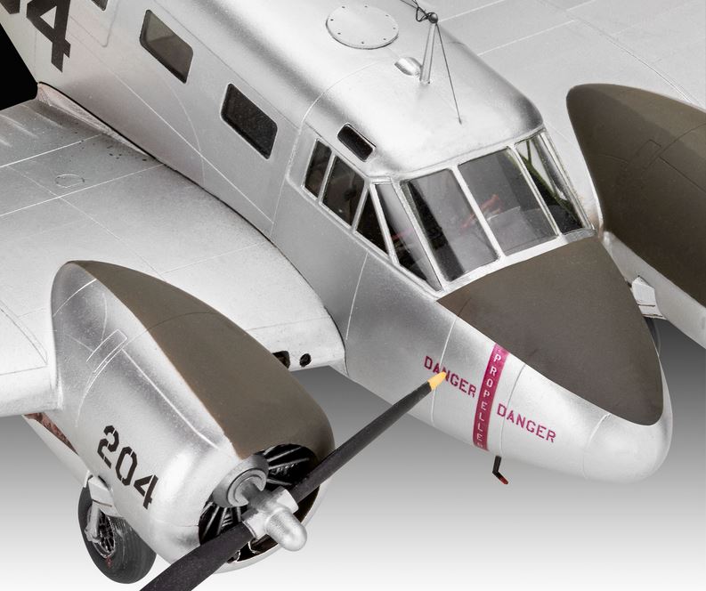 1:48-Beechcraft Model 18