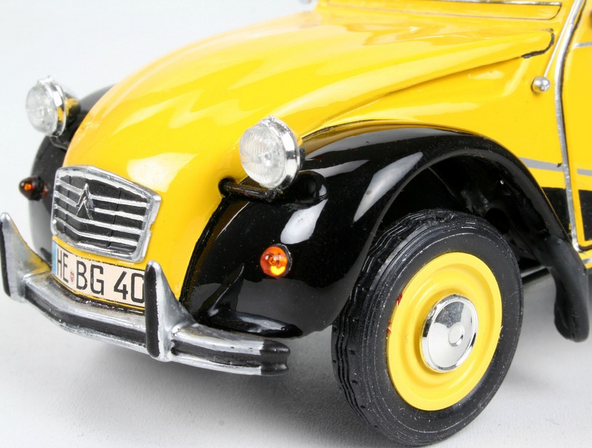 1:24-Citroen 2CV Charleston