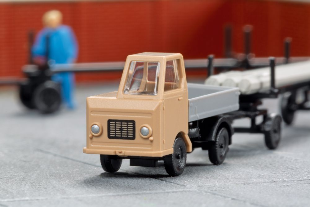 N-Multicar M22 Pritsche mit Anhänger