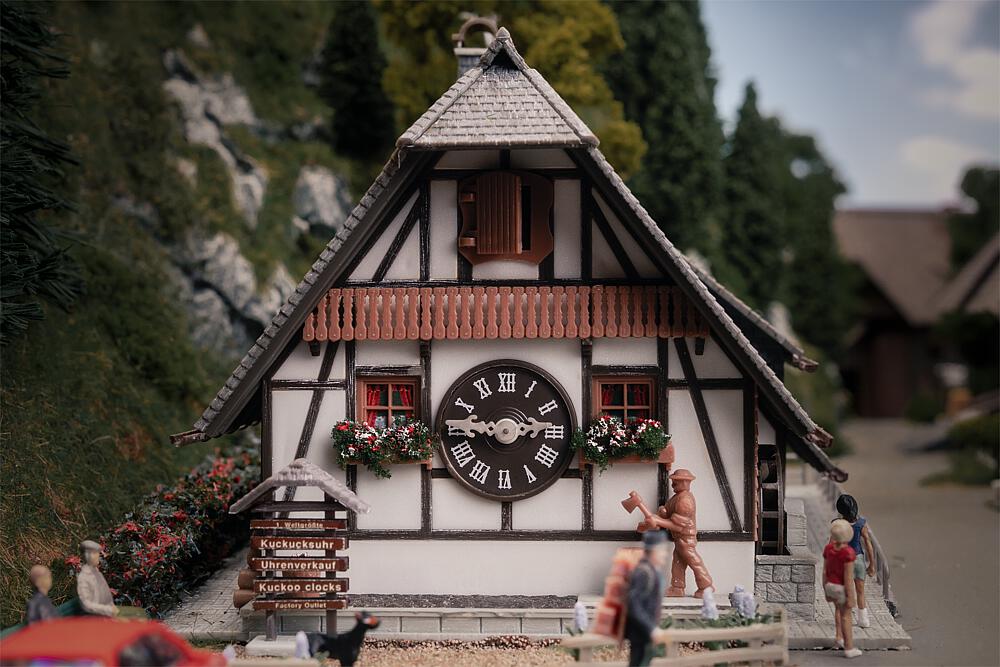 Jubiläumsmodell 1. Weltgrößte Kuckusuhr