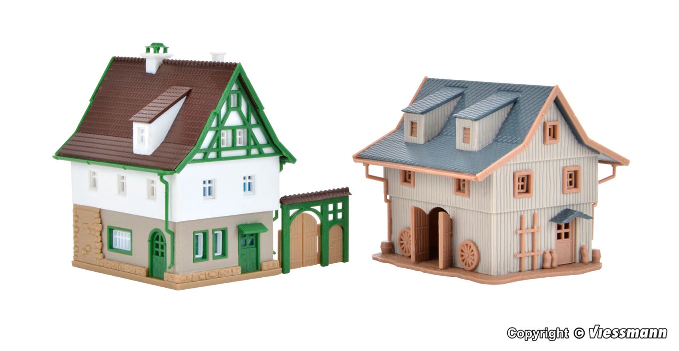 Z-Bauernhaus mit Scheune und Hoftor