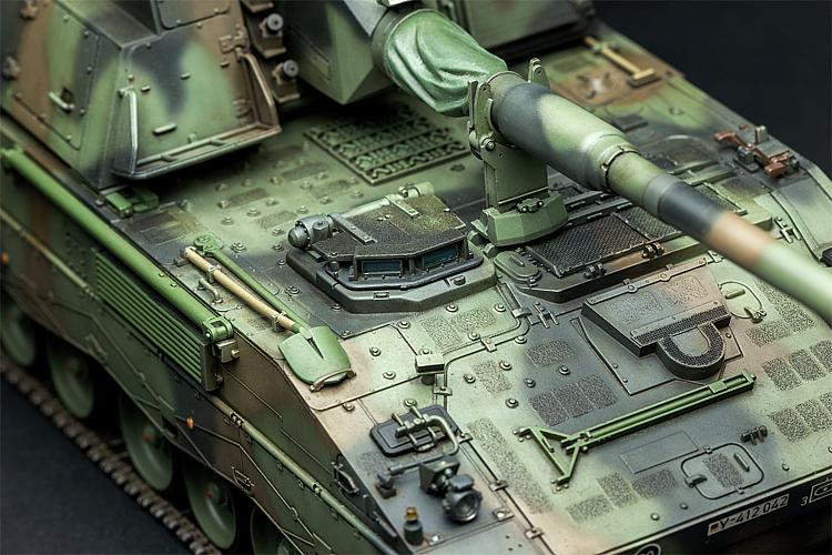 1/35 Panzerhaubitze 2000