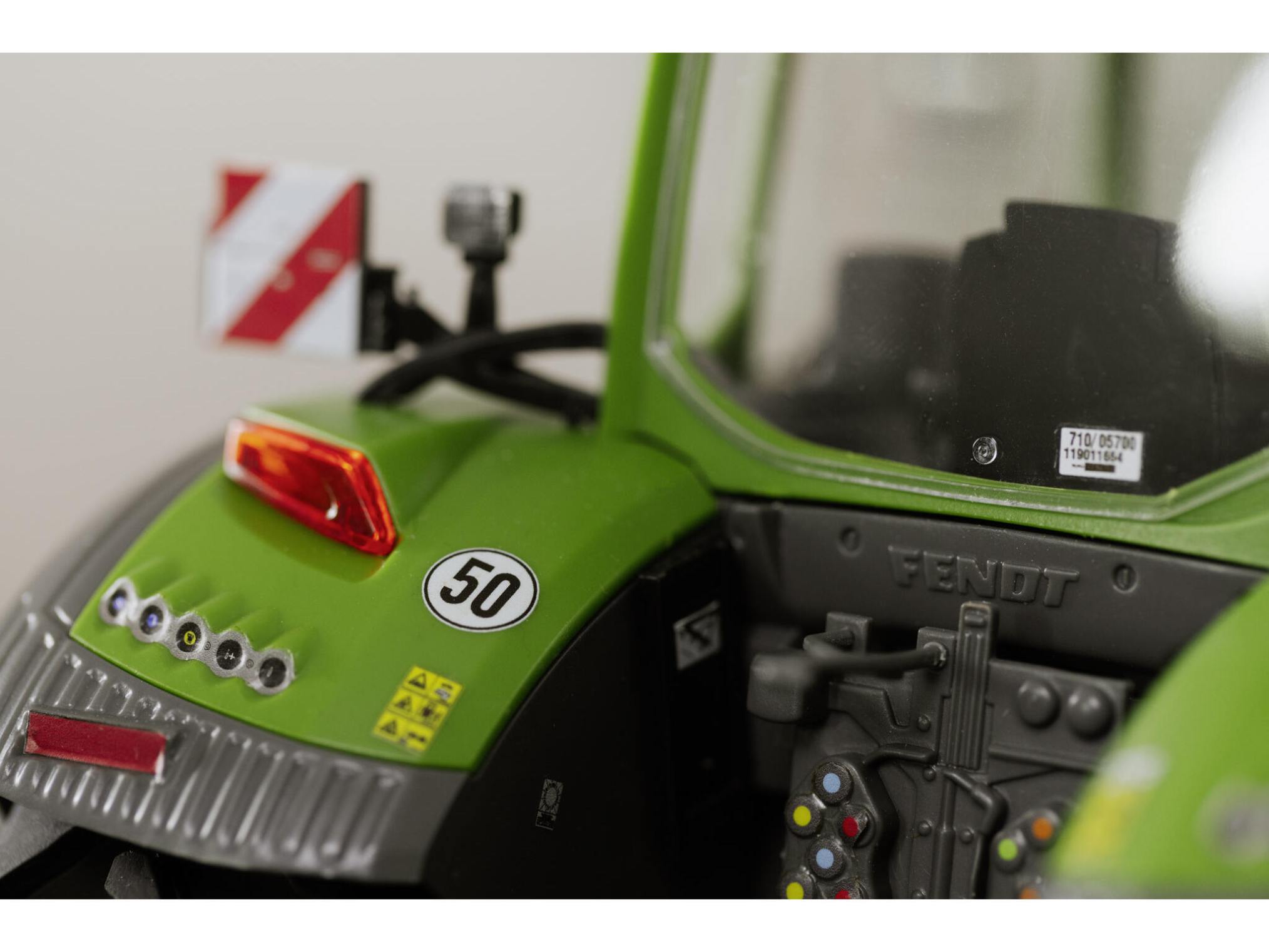 1:24-Fendt 728 Vario easy-click-sy