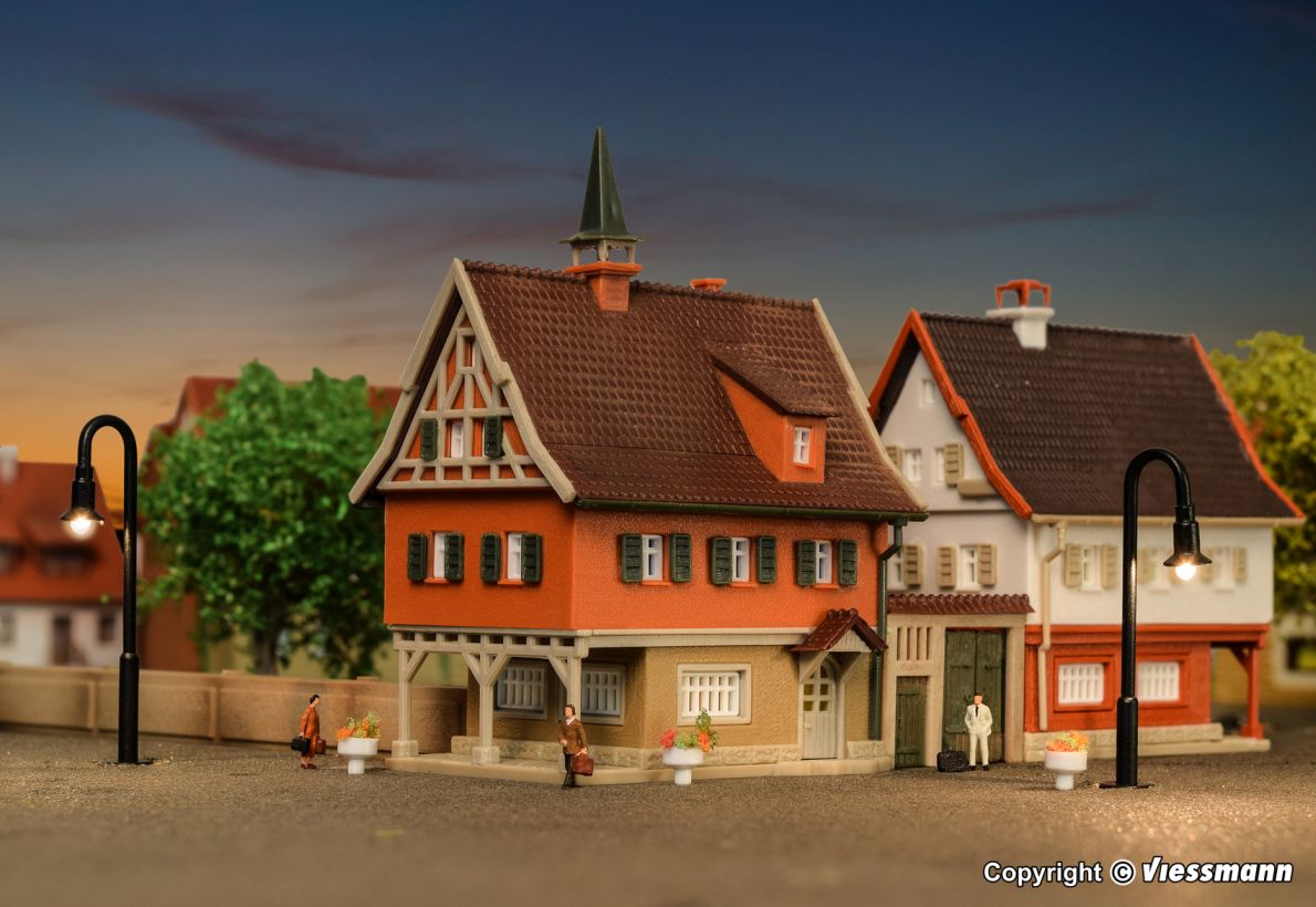 Z-Pfarrhaus mit Hoftor
