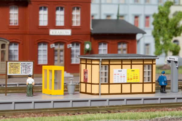 N-Bahnhofsausstattung