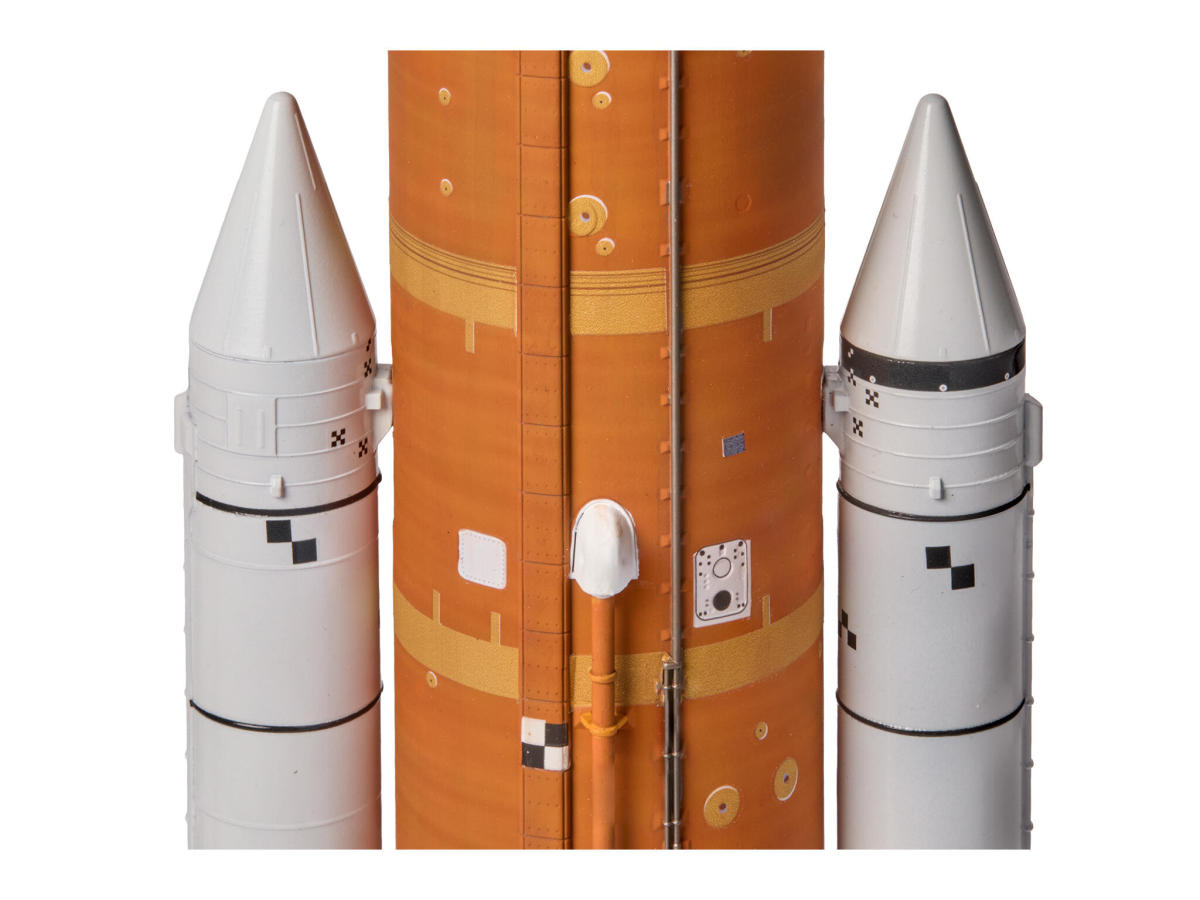 1:144-NASA Artemis Space Launch System