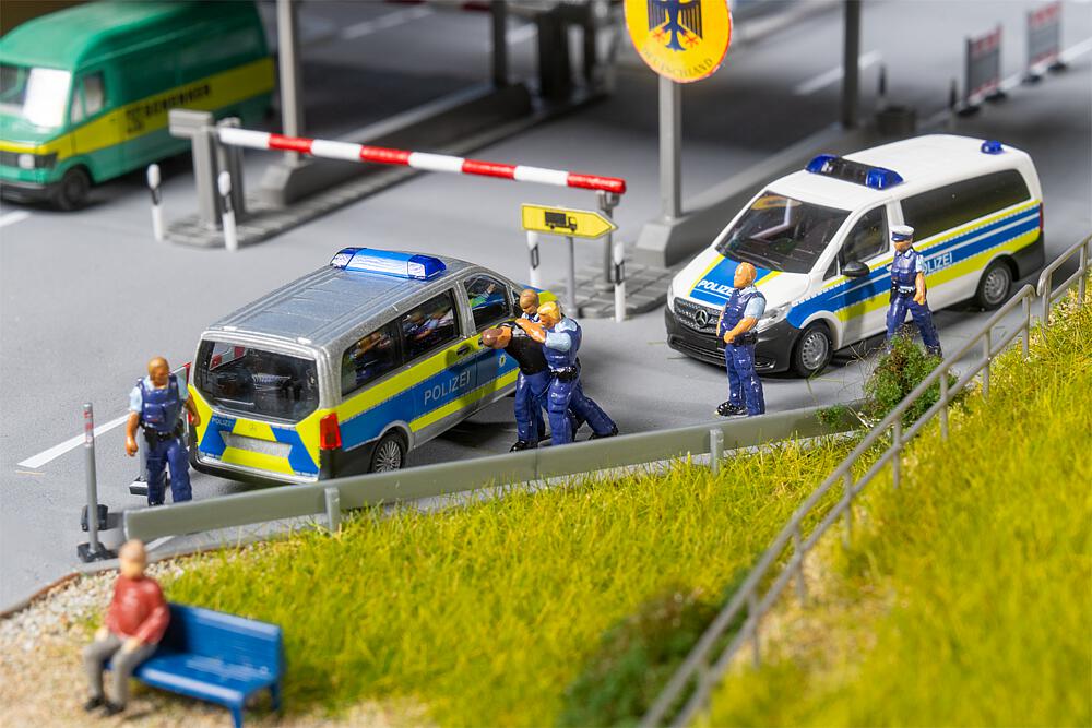 H0-Polizisten