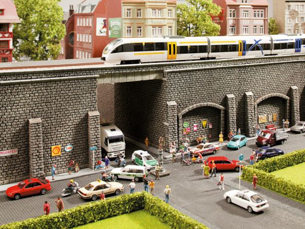 N-Arkadenmauer, extra lang 39,6 x 7,4 cm