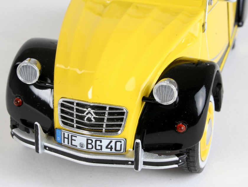 1:24-Citroen 2CV Charleston