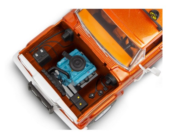 1:24-Jeep J-10 pickup with camper